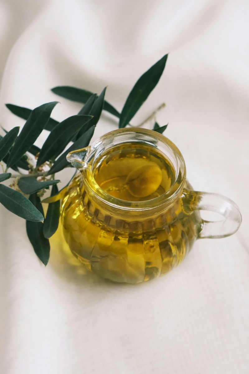 Ovo je 5 najboljih ulja za dubinsku regeneraciju kose