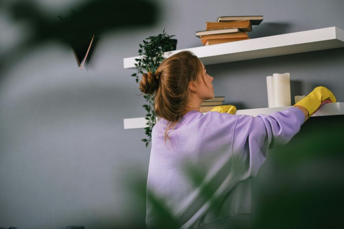 Osjećate potrebu da čistite kad ste pod stresom? Znanost pokazuje da čišćenje smanjuje tjeskobu i vraća osjećaj kontrole