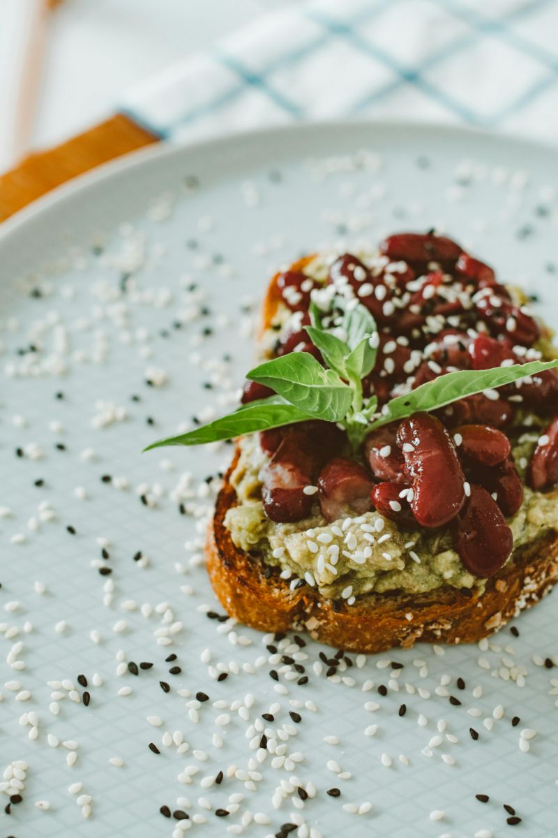 Saznajte koji je protein broj 1 za mršavljenje! Dijetetičari otkrivaju zašto je grah najbolji izbor i naučite ga uvrstiti u prehranu.