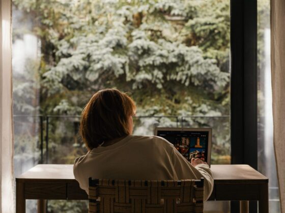 Pretjerana produktivnost može sakriti emocionalne borbe i visokofunkcionalnu depresiju