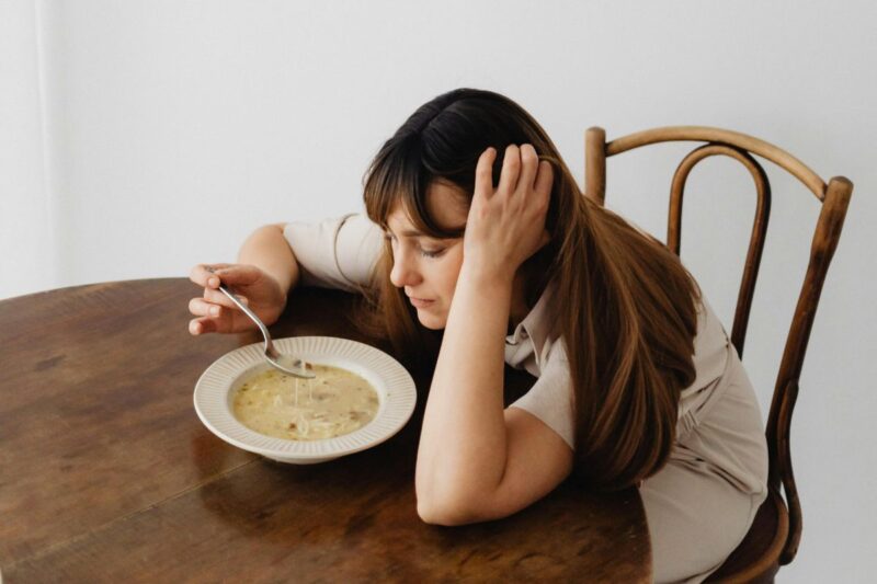 Protuupalne namirnice mogu pomoći kod upale i umora. Otkrijte 7 namirnica koje dijetetičari preporučuju za više energije!