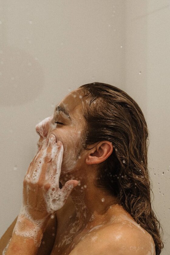 Počnite dan pravilno! Otkrijte 3 učinkovite jutarnje navike koje podržavaju proizvodnju kolagena i usporavaju starenje kože