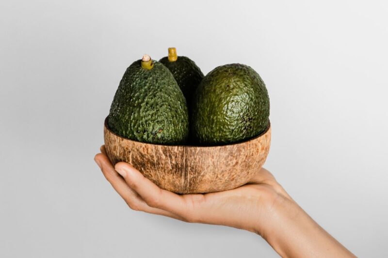 Avokado nije samo trend – to je superhrana koja čuva tlak, smanjuje kolesterol i štiti vaše srce svaki dan.